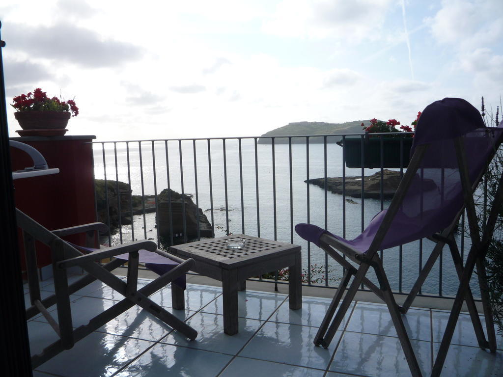 Hotel Villa Iulia Ventotene Szoba fotó