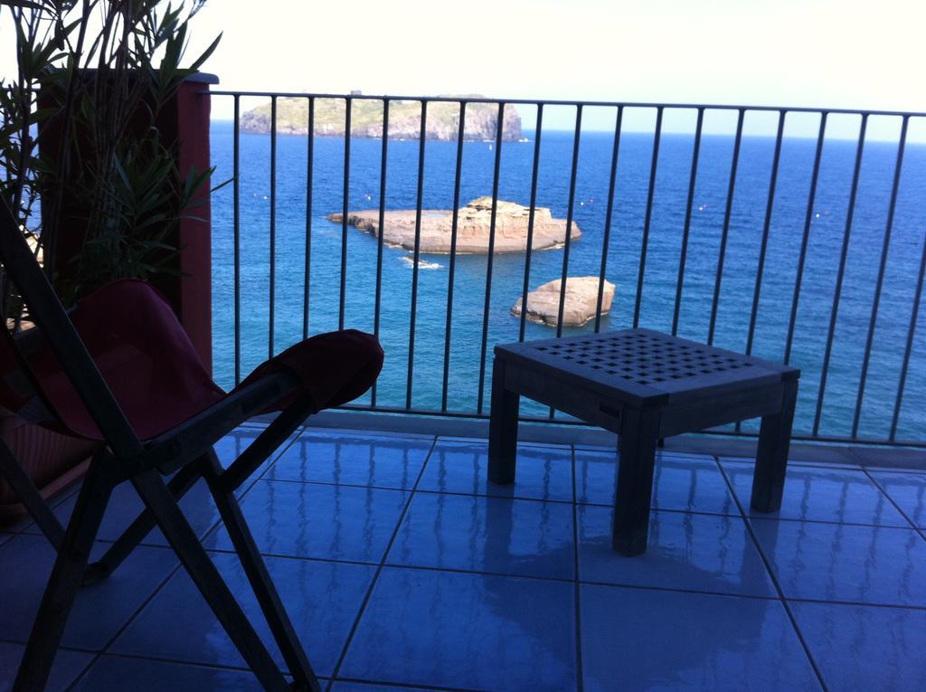 Hotel Villa Iulia Ventotene Szoba fotó
