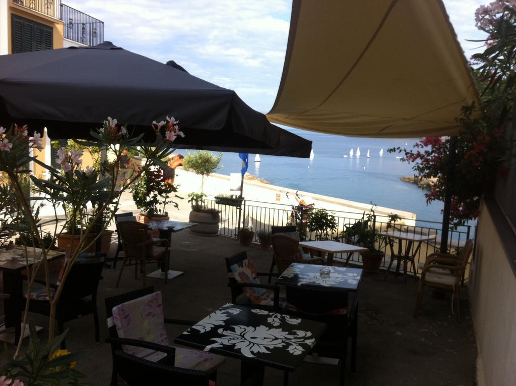 Hotel Villa Iulia Ventotene Kültér fotó